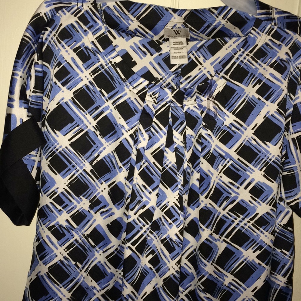blouse - Picture 7 of 8